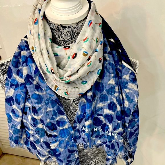 Marc by Marc Jacobs scarf - Picture 3 of 6